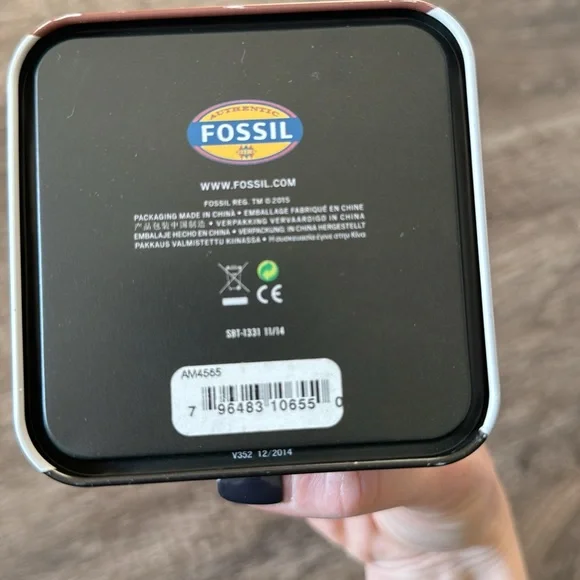 Fossil Cecile Watch AM4585 Mini Womens 29mm Case Quartz Analog Three Hands - Picture 4 of 4